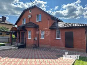 Дом 225м², 2-этажный, участок 10 сот.  