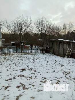 Дом 30м&sup2;, 2-этажный, участок 4 сот.  