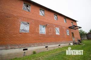 Дом 420м², 2-этажный, участок 6 сот.  