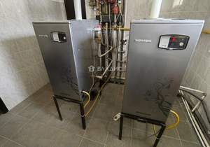 Дом 250м&sup2;, 2-этажный, участок 12 сот.  