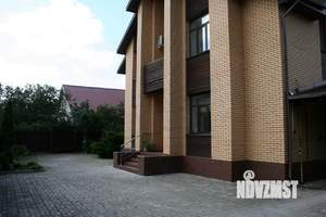 Коттедж 294м&sup2;, 2-этажный, участок 19 сот.  