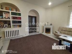 Дом 393м&sup2;, 2-этажный, участок 7 сот.  