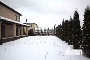 Дом 165м&sup2;, 2-этажный, участок 8 сот.  