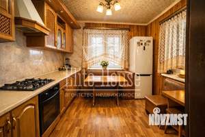 Дача 322м&sup2;, 2-этажный, участок 33 сот.  