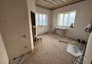 Дом 200м&sup2;, 2-этажный, участок 6 сот.  