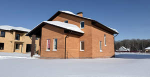 Дом 177м&sup2;, 2-этажный, участок 9 сот.  