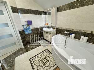 Дом 169м&sup2;, 2-этажный, участок 29 сот.  