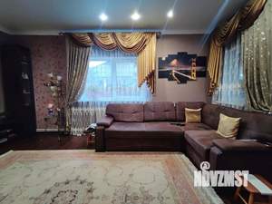 Дом 153м&sup2;, 2-этажный, участок 4 сот.  