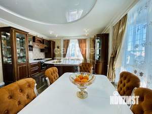 Дом 313м&sup2;, 4-этажный, участок 9 сот.  