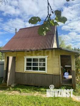 Дом 30м&sup2;, 2-этажный, участок 6 сот.  