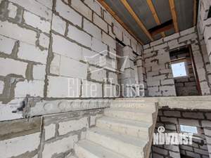 Дом 139м&sup2;, 2-этажный, участок 6 сот.  