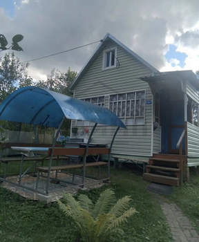 Дом 18м&sup2;, 2-этажный, участок 3 сот.  