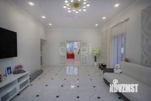 Дом 200м&sup2;, 2-этажный, участок 11 сот.  