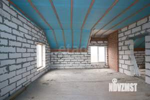 Дом 160м², 2-этажный, участок 10 сот.  
