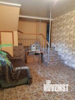 Дом 380м&sup2;, 3-этажный, участок 19 сот.  