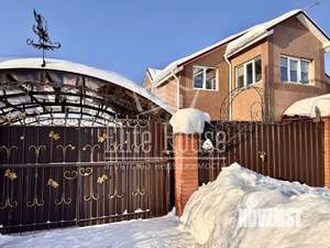 Коттедж 164м&sup2;, 2-этажный, участок 10 сот.  