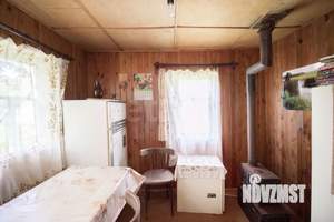 Дом 20м&sup2;, 2-этажный, участок 4 сот.  