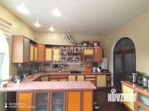 Дом 393м&sup2;, 2-этажный, участок 7 сот.  