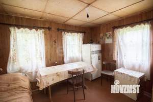 Дом 20м&sup2;, 2-этажный, участок 4 сот.  