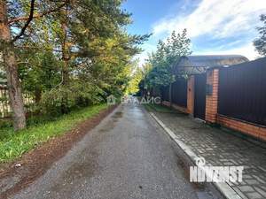 Дом 282м&sup2;, 3-этажный, участок 15 сот.  