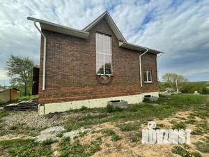 Дом 400м&sup2;, 3-этажный, участок 19 сот.  