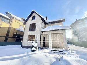 Дом 220м&sup2;, 3-этажный, участок 8 сот.  