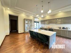 Дом 349м&sup2;, 2-этажный, участок 12 сот.  