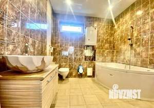 Дом 150м&sup2;, 2-этажный, участок 6 сот.  