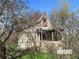 Дом 13м&sup2;, 2-этажный, участок 13 сот.  