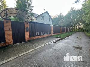 Дом 282м&sup2;, 3-этажный, участок 15 сот.  