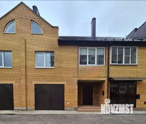 Таунхаус 250м&sup2;, 3-этажный, участок 2 сот.  