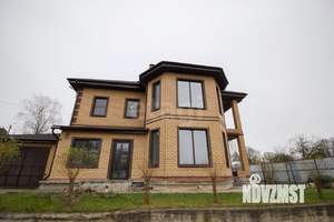 Дом 200м&sup2;, 2-этажный, участок 11 сот.  