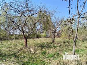 Дом 13м&sup2;, 2-этажный, участок 13 сот.  