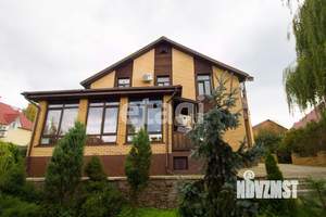 Дом 294м&sup2;, 2-этажный, участок 15 сот.  