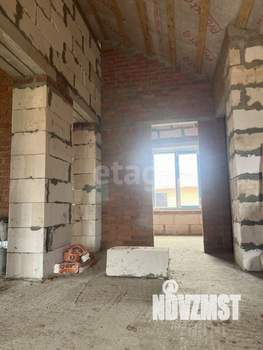 Дом 132м&sup2;, 2-этажный, участок 9 сот.  