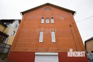 Дом 328м&sup2;, 3-этажный, участок 9 сот.  