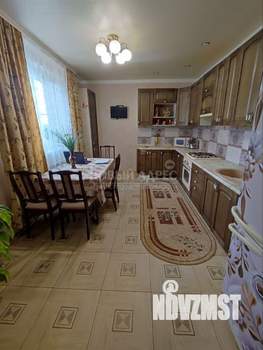 Дом 292м², 2-этажный, участок 15 сот.  