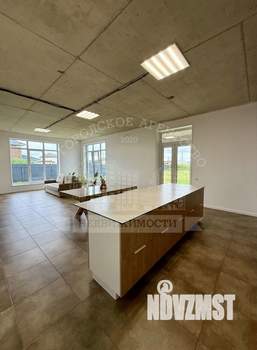 Дом 456м&sup2;, 2-этажный, участок 18 сот.  