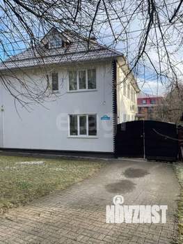 Дом 250м&sup2;, 2-этажный, участок 6 сот.  