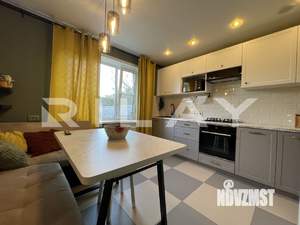 Дом 228м&sup2;, 2-этажный, участок 14 сот.  