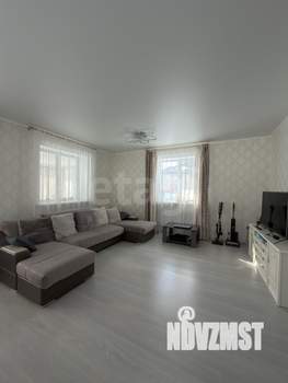 Дом 242м&sup2;, 2-этажный, участок 11 сот.  