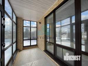 Дом 340м&sup2;, 3-этажный, участок 14 сот.  