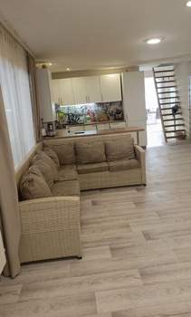 Дом 166м&sup2;, 2-этажный, участок 6 сот.  