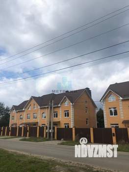 Таунхаус 278м&sup2;, 4-этажный, участок 2 сот.  