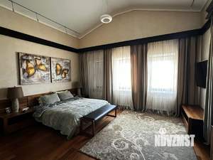 Дом 900м&sup2;, 2-этажный, участок 14 сот.  