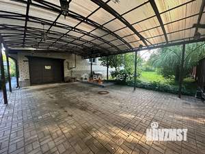 Дом 282м&sup2;, 3-этажный, участок 15 сот.  