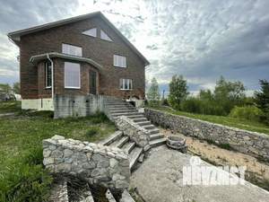 Дом 400м&sup2;, 3-этажный, участок 19 сот.  