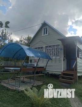 Дом 18м&sup2;, 2-этажный, участок 3 сот.  