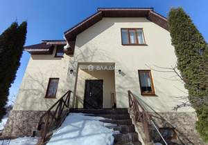 Дом 250м&sup2;, 2-этажный, участок 12 сот.  