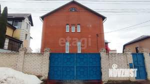 Дом 328м&sup2;, 3-этажный, участок 9 сот.  